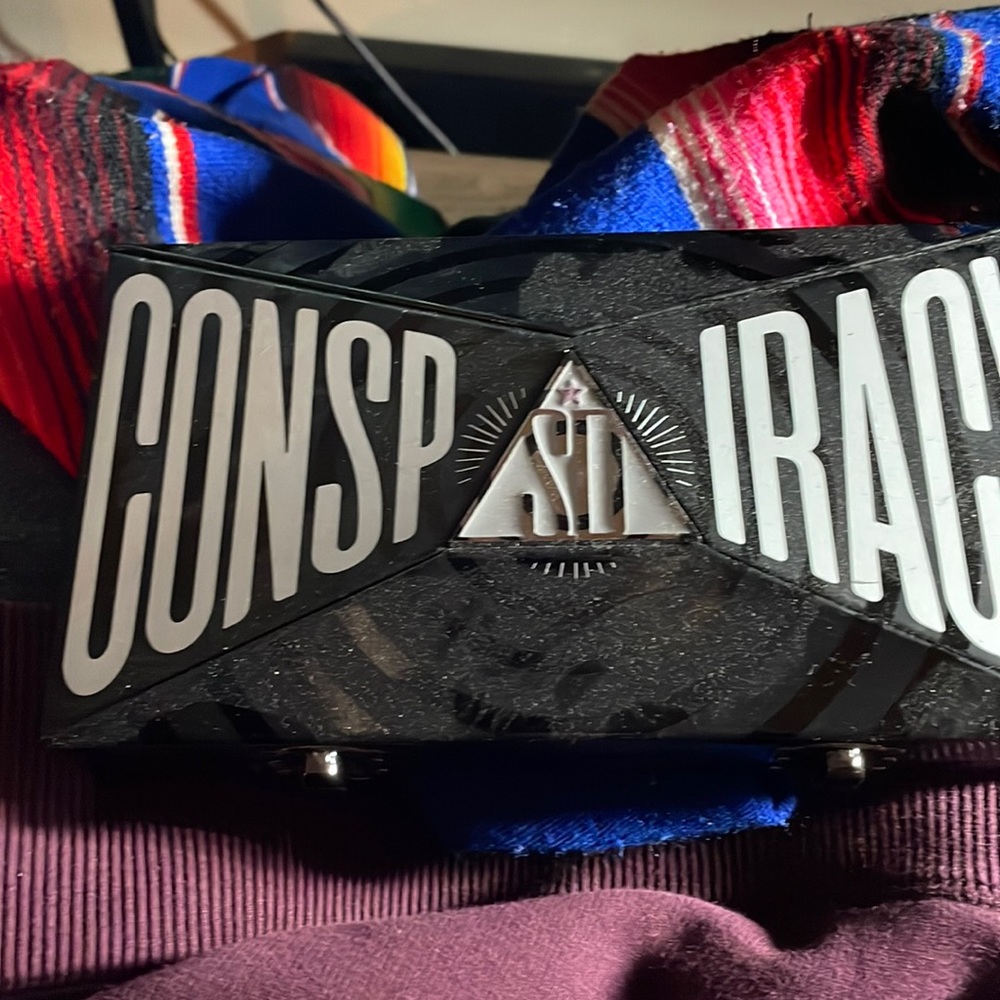 Used conspiracy palette